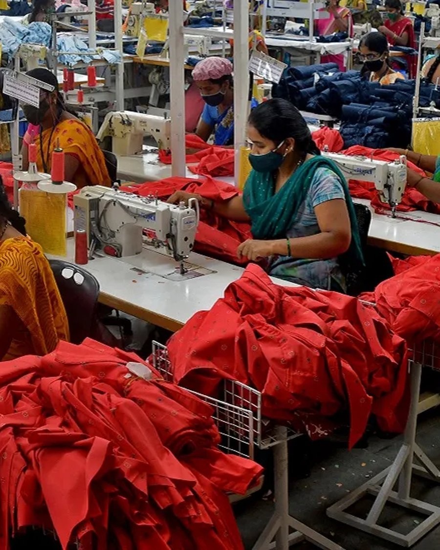 Indian textile manufacturing floor, representing the manufacturing network INDUS CIRCLE works with